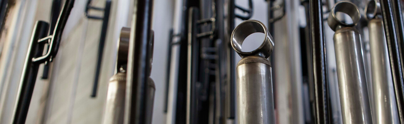 Фото заготовок амортизаторів на заводі ZF