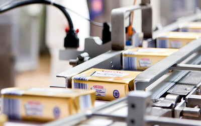 Стиснене повітря зі справжньою німецькою якістю. Молочний завод Molkerei Ammerland розширюється з системою вторинного використання тепла від KAESER.