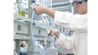 Промислові поршневі компресори KAESER в науково-дослідницький роботі.